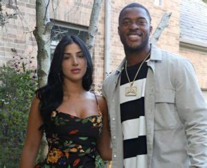 Unveiling The Extraordinary World Of Allen Robinson's Wife