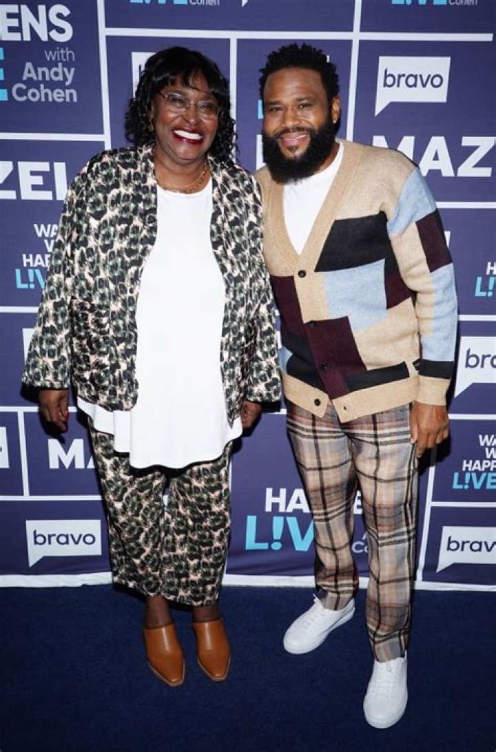 Unveiling The Untold Story Of Anthony Anderson's Mother: Age And Beyond