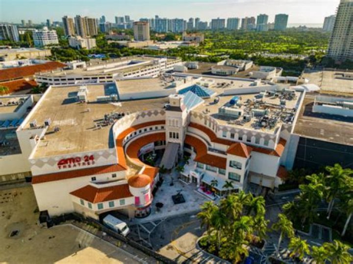 Discover Aventura Mall's Visual Symphony Through Stunning Fotos