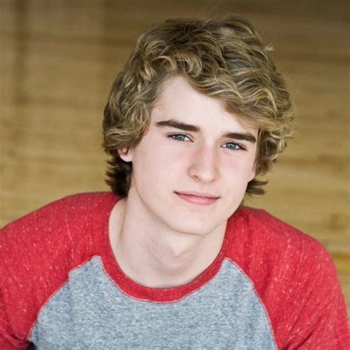 Discover The Secrets Of Charles Vandervaart's Towering Height