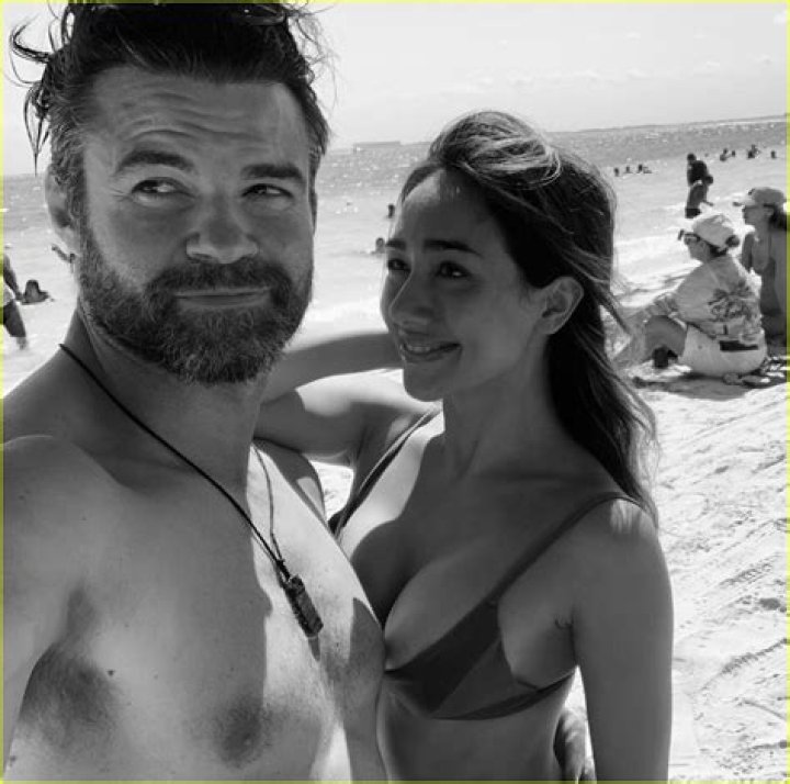 Uncover The Enigmatic Dating Life Of Daniel Gillies
