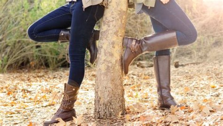 Anne Hathaway's Sibling Status Revealed