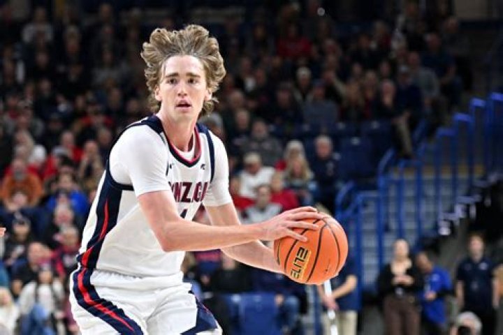 A Journey Into The World Of Dusty Stromers