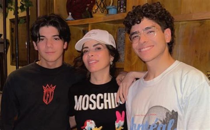 Exploring Gloria Trevi's Journey As A Mother