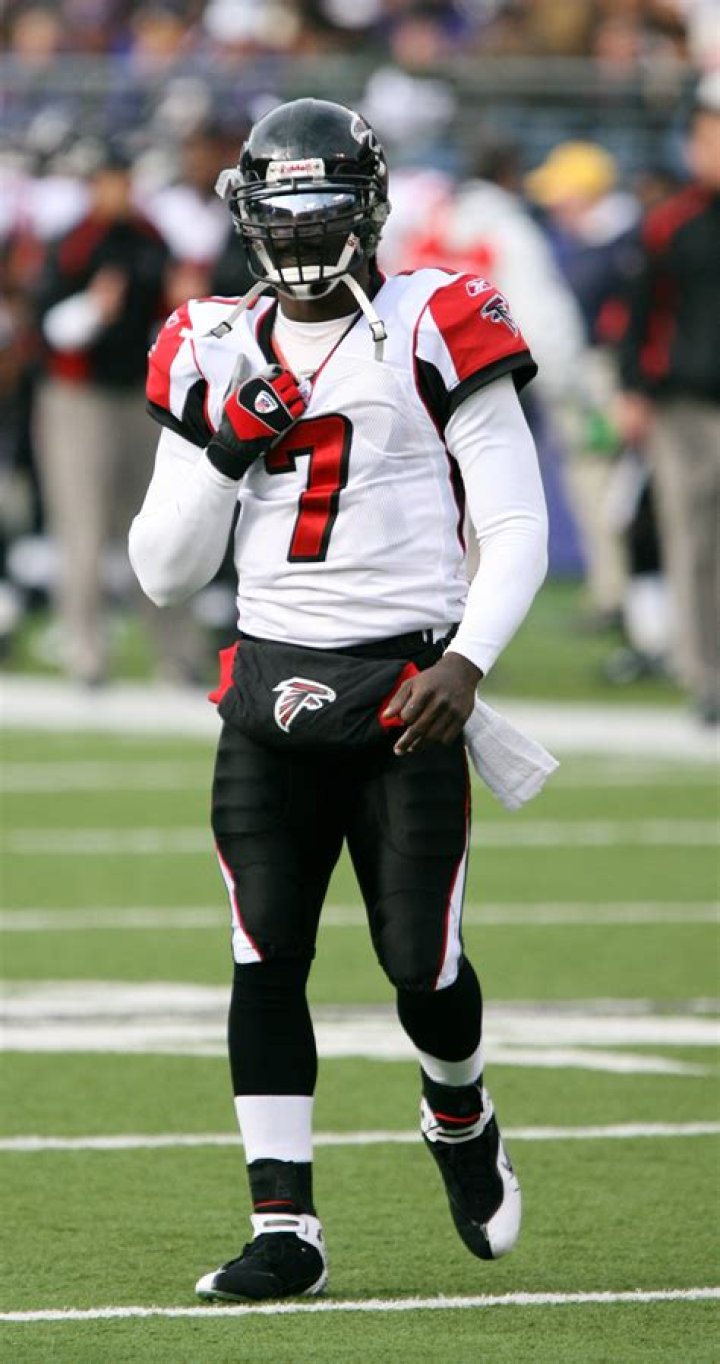 Unveiling The Remarkable Story And Impact Of Michael Vick