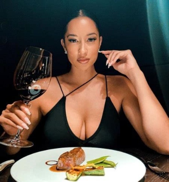 Unveiling The Style & Influence Of Nikki Blades: Discoveries From Her Instagram