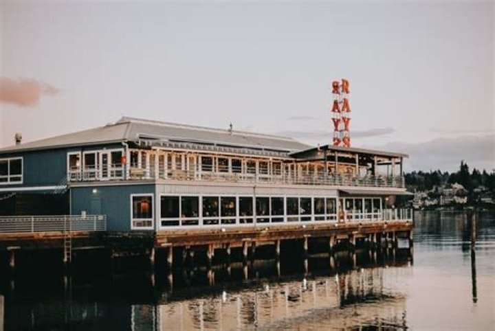 Rays Boathouse: A Seattle Icon Uncovered
